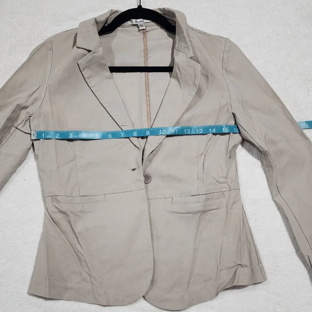 NWOT Papaya Open Front Stetchy Fitted Blazer Size Lg Juniors Beige Button Career